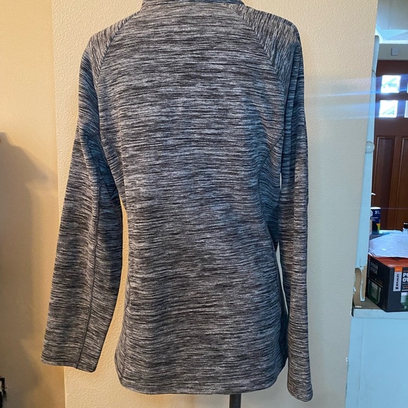 Mountain Hardwear Womens Grey Gray 1/4 Zip Fleece Pullover OL6999 - Large - Picture 3 of 8